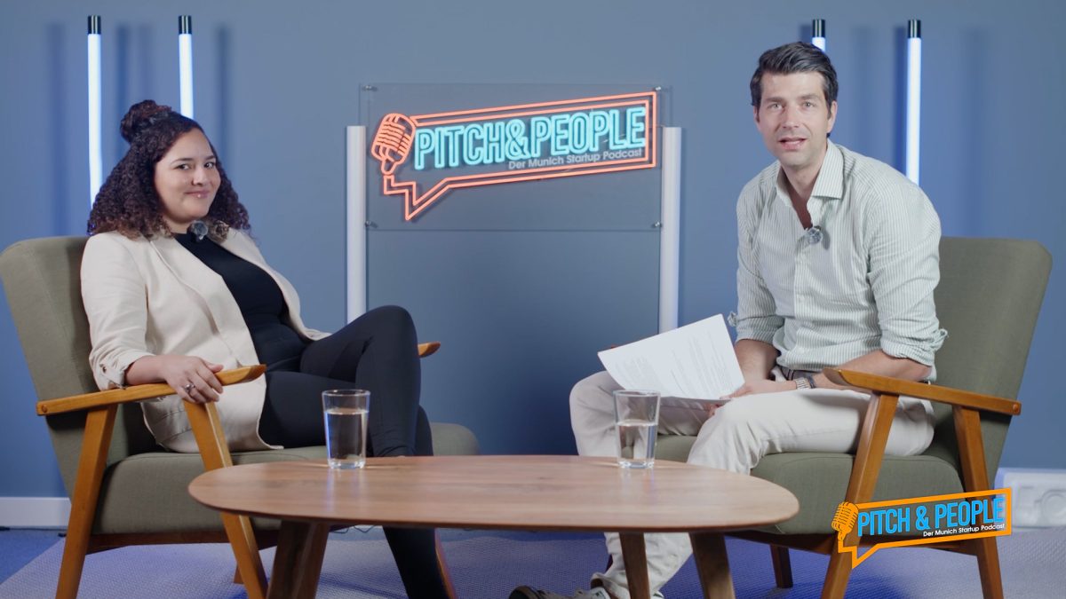 Fabiola Munguia, Gründerin von Secfix und Kyrill Ring, Moderator von Pitch & People